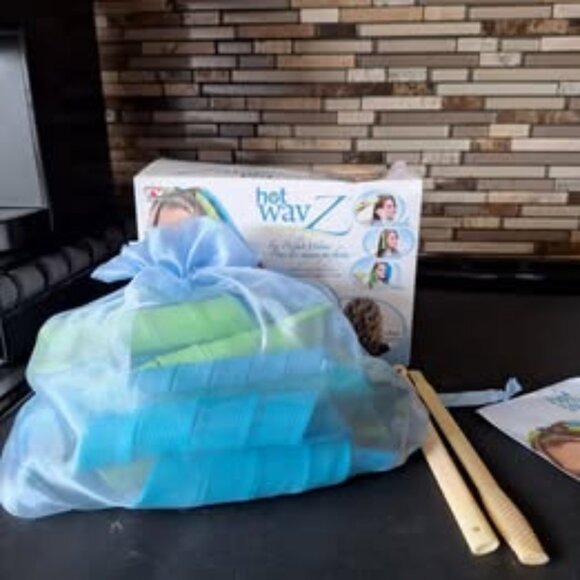New "Hair Wavz" Curling Set - Picture 3 of 3
